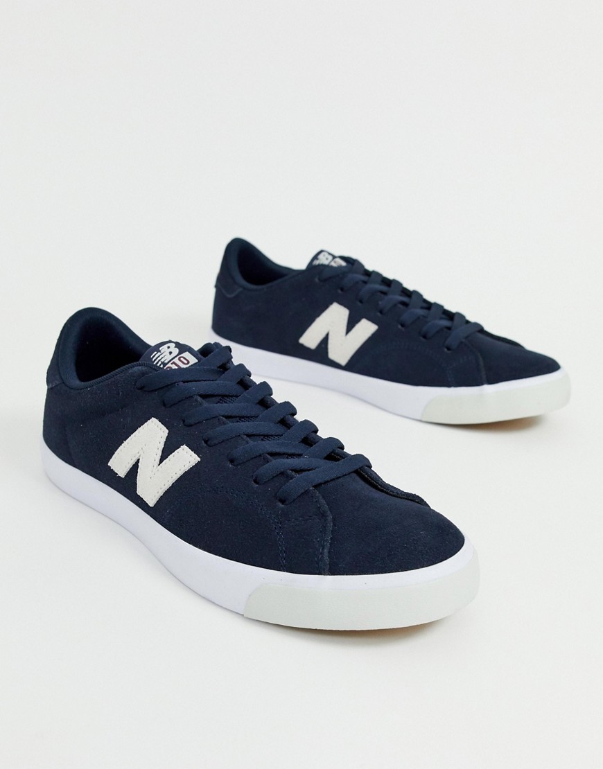 New Balance 210 trainers in navy