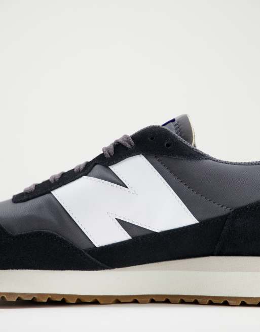 New Balance 237 sneakers in black with gum sole - BLACK, 4 of 4