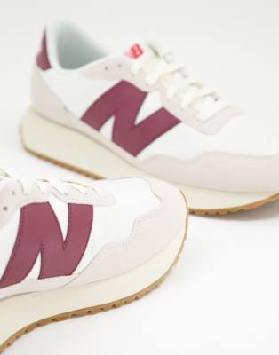 new balance 237 trainers in off white and burgundy