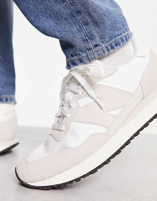 Mens white hot sale new balance trainers