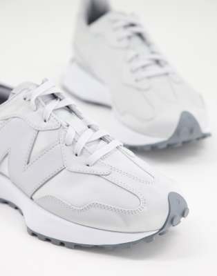 New Balance - 327 - Metallic sneakers in zilver | ASOS