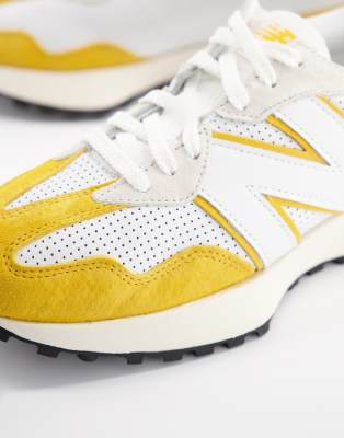 new balance yellow and white