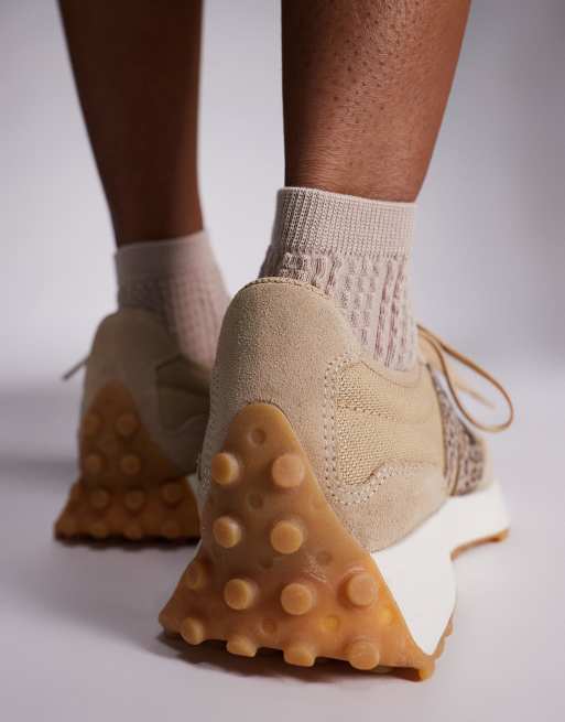 New Balance – 327 – Sneaker in Beige mit Leopardenmuster-Detail, 3 von 5