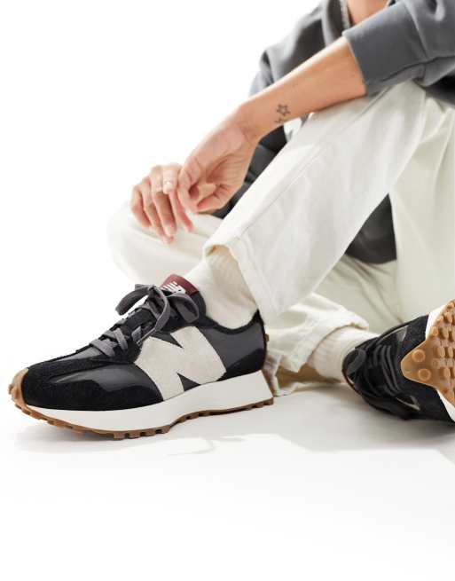 New Balance – 327 – Sneaker in Schwarz und Beige, exklusiv bei ASOS, 5 von 5