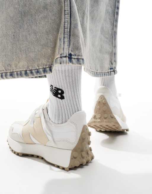 New Balance – 327 – Sneaker in Wollweiß mit Details in Beige, 3 von 5