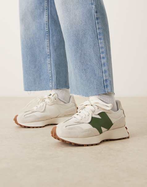 New Balance - 327 - Sneakers bianche e verde scuro con suola in gomma - view 1