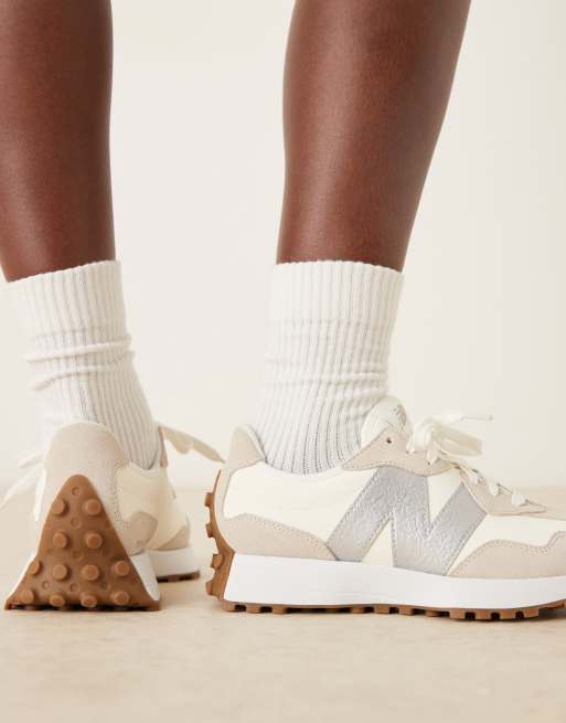 New Balance - 327 - Sneakers in gebroken wit en zilver metallic, 3 van 5