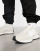 Thumbnail 3 van 4