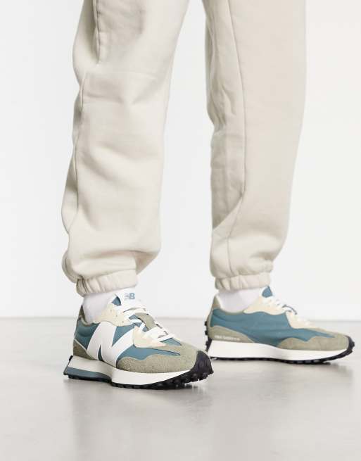 New Balance 327 sneakers in grey and light blue, 2 of 4