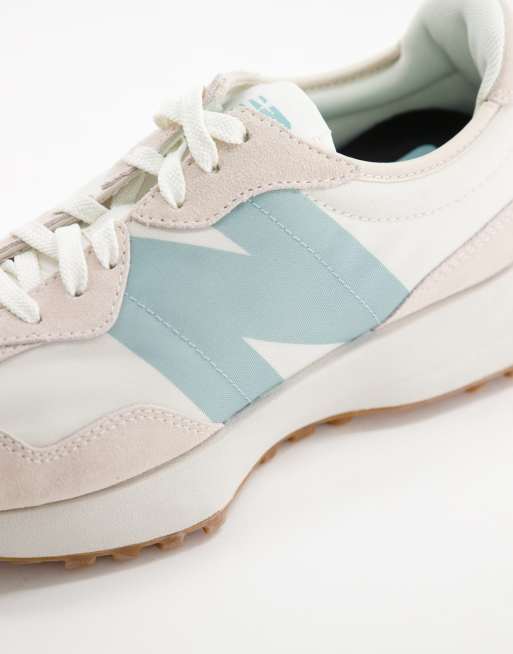 New balance pink store and blue shoes