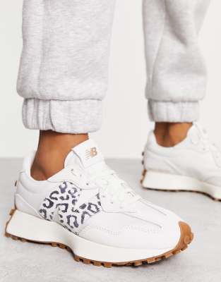 New balance aniñal print sneakers sales