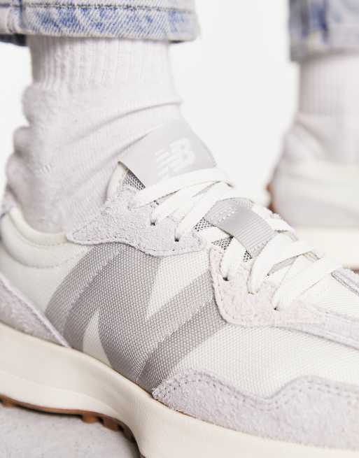 New Balance 327 sneakers in white with gray detail - Exclusive to ASOS