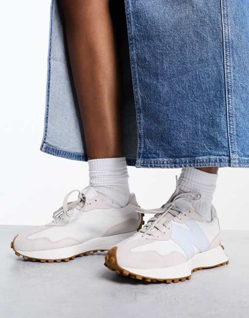 New Balance 327 - Sneakers in wit en blauw