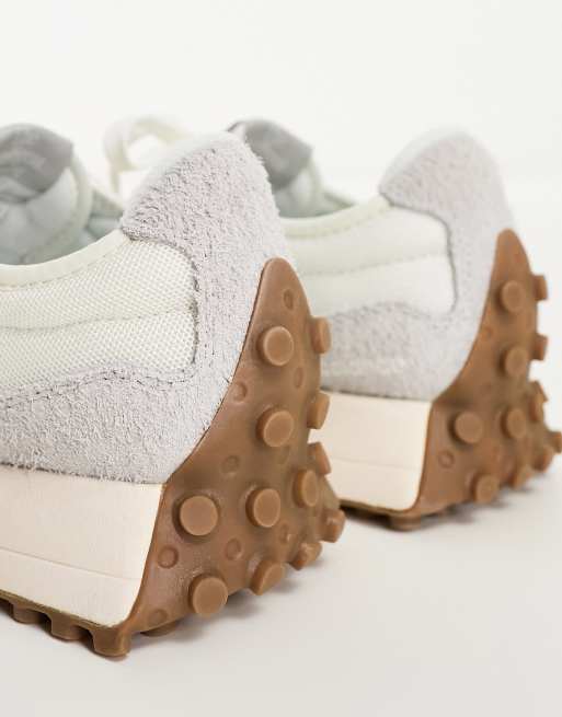 New Balance - 327 -Sneakers in wit en grijs, exclusief bij ASOS, 4 van 4