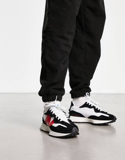 New Balance - 327 - Sneakers in wit, zwart en rood, 3 van 4