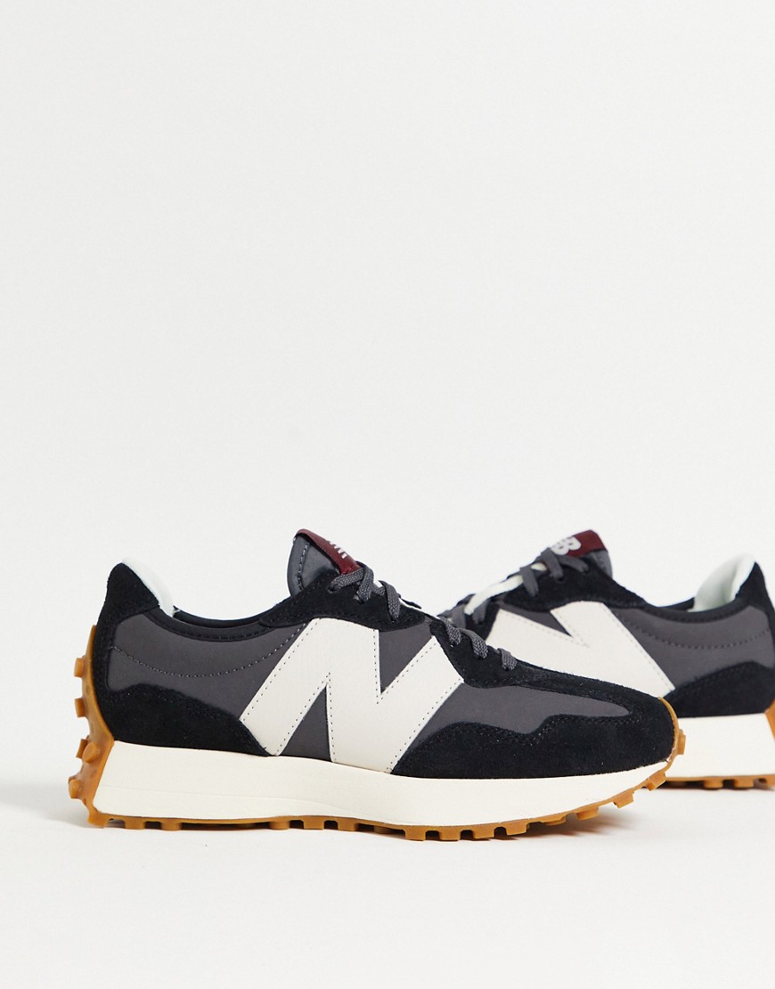 New Balance 327 trainers in black