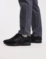 New Balance 327 trainers in black