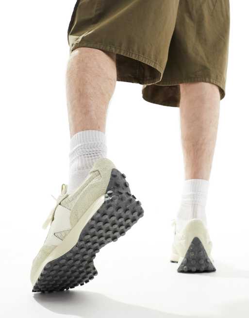 New Balance 327 trainers in neutral green, 3 of 5