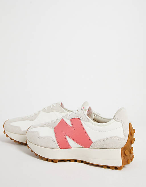 Women New Balance 327 trainers in off white and pink 