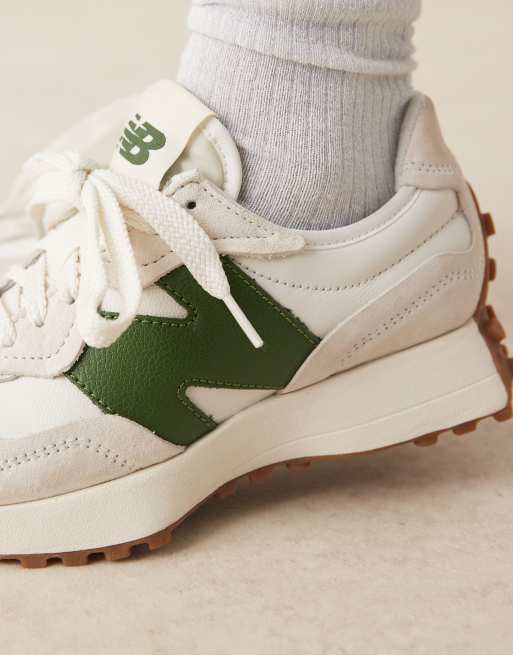 New Balance – 327 – Vita och mörkgröna sneakers med gummisula, 3 av 5