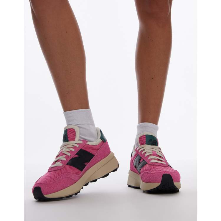 New Balance 370 Sneakers in roze en zwart ASOS