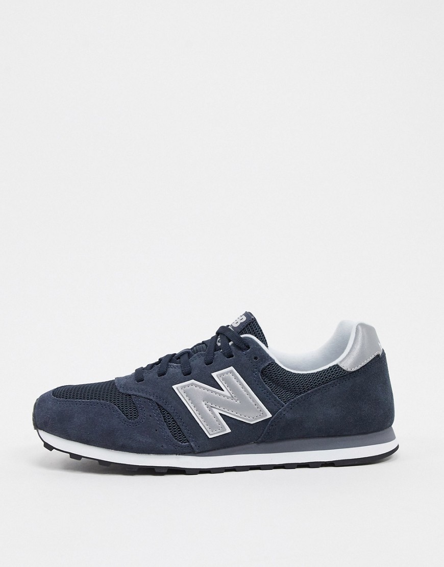 New Balance 373 trainers in navy