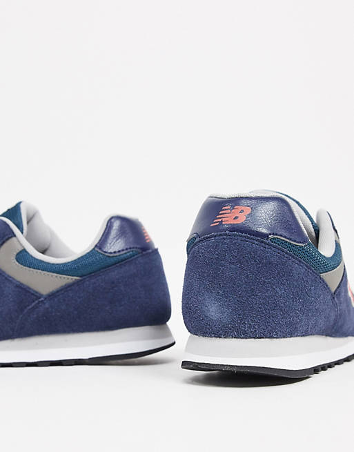 New Balance 393 trainers in navy