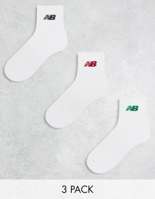 New Balance - 3er-Pack knöchelhohe Socken mit College-Logo in Grün, Rot und Schwarz-Bunt