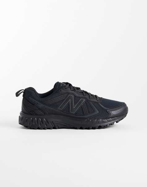 New Balance 410 trainers in black - view 1