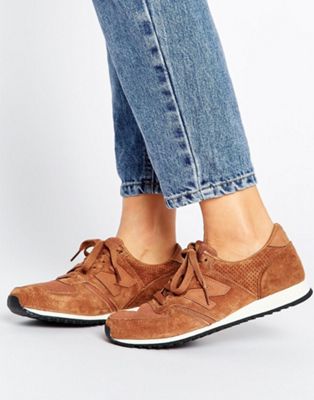 New Balance 420 Perforated Suede Trainers In Tan | ASOS