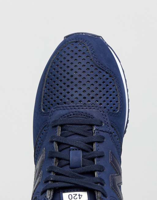 New Balance - 420 - Sneakers in marineblauw van geperforeerd suède, 3 van 4