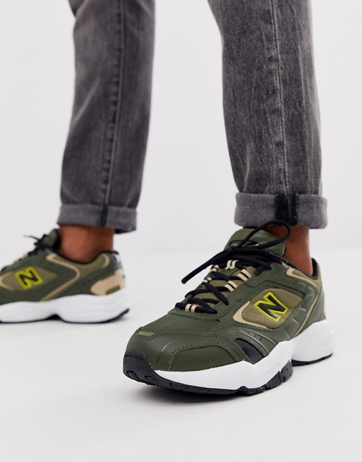 New Balance 452 trainers in green