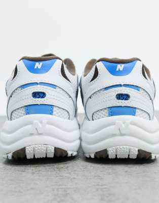 New Balance 452 trainers in light blue 