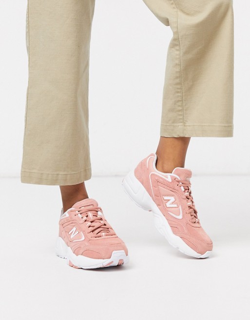 New Balance 452 trainers in pink