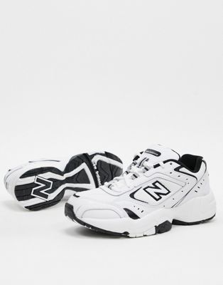 New Balance 452 trainers in white/black | ASOS