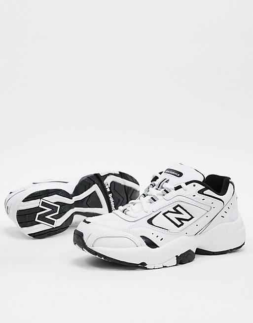 New Balance 452 trainers in white/black 