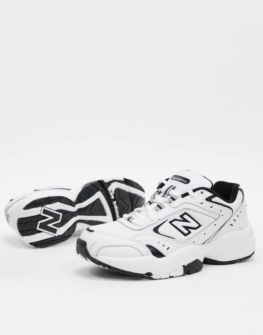 New Balance – 452 – Vita och svarta sneakers