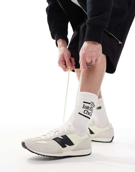 New Balance – 471 – Sneaker in Weiß und Marineblau 