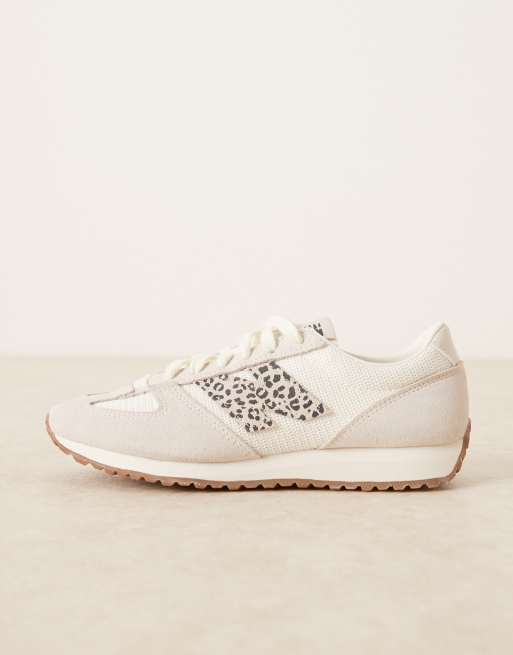 New Balance - 471 - Sneakers in beige en luipaardprint, 2 van 5