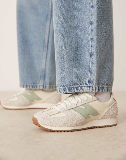 New Balance 471 Unisex sneakers in off white and khaki green