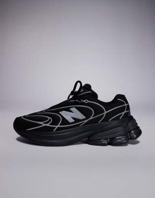 Sneaker in Schwarz und Metallic-Silber Schwarz 45