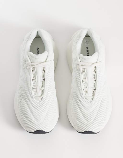 New Balance 5030 sneakers in off white, 3 of 5