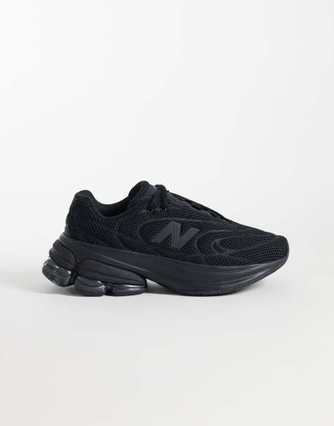 New Balance 5030 trainers in all black - view 1