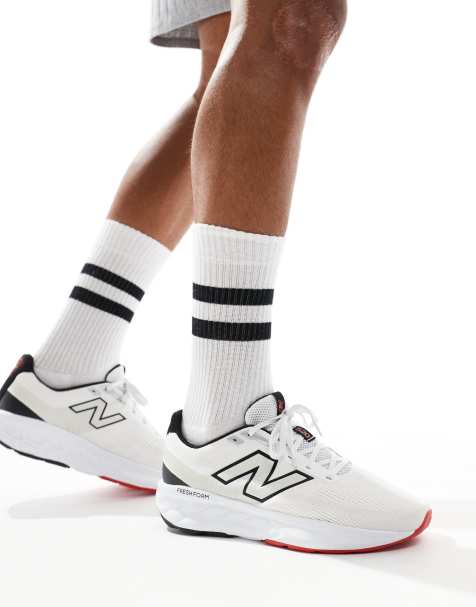 New Balance - 520 - Hardloopschoenen in zwart - view 1