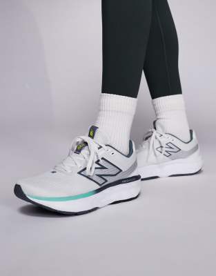 New Balance - 520 - Laufschuhe in Wollweiß und Grün-Grau