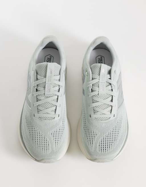 New Balance 520 sneakers i grått, 3 av 5