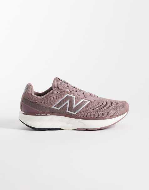 New Balance 520 womens running trainers in mauve pink - view 1