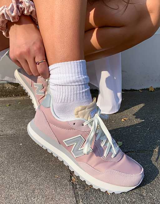 New Balance 527 trainers in pink New Balance 527 trainers in pink