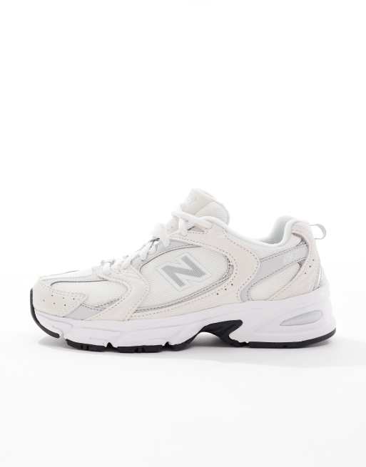 New Balance 530 trainers in off white