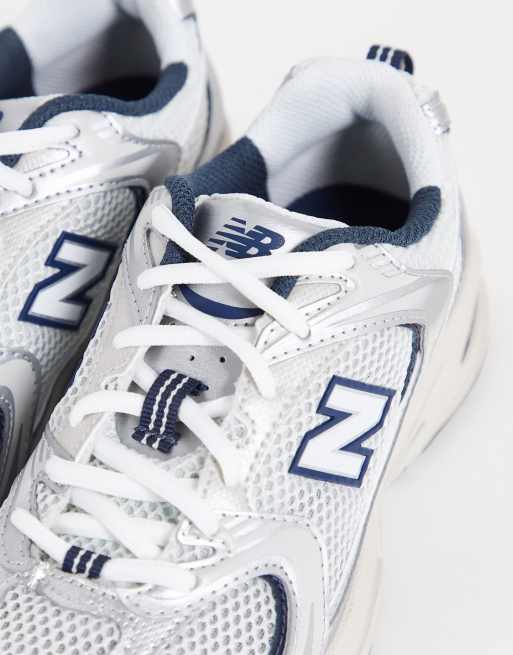 New balance bleu marine cheap et blanche